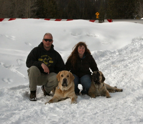 Independence Pass Snowed over - Moreno family 
Romulo de Campollano (Leon) and Bandera de Campollano (Gitana)

Keywords: moreno