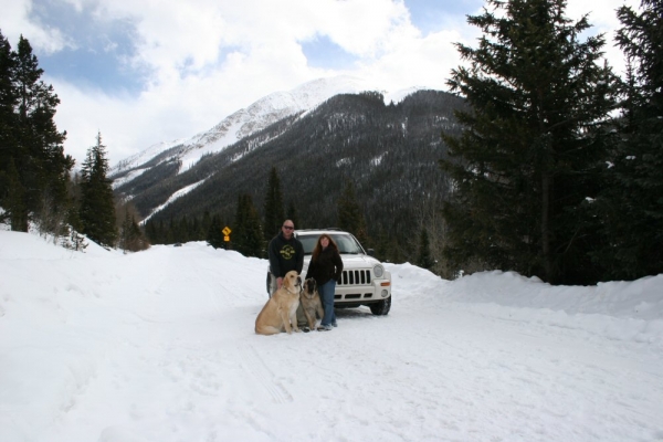 Independence Pass Snowed over - Moreno family
Romulo de Campollano (Leon) and Bandera de Campollano (Gitana)

Keywords: moreno