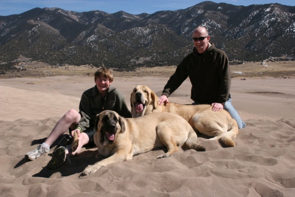 Leon, Gitana, Nicholas (left), Greg (right)-- family
Weekend fun with family
Keywords: moreno